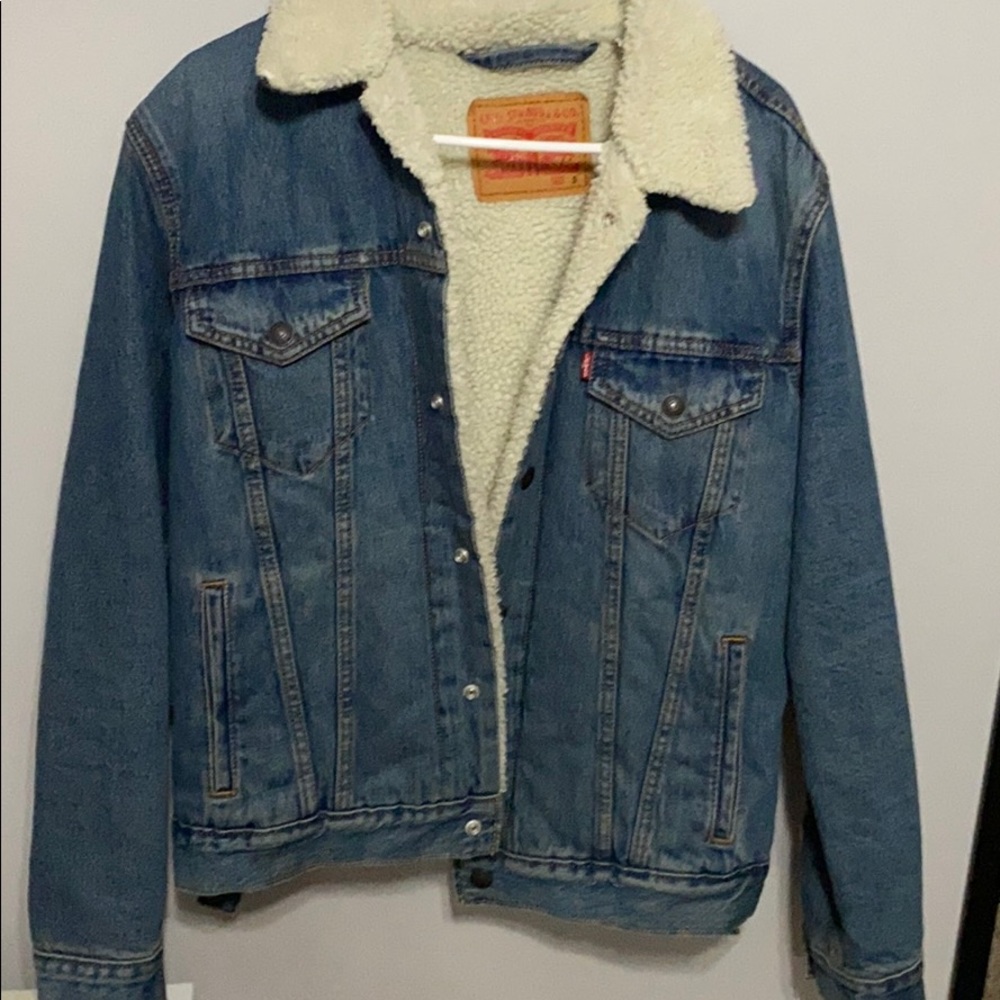 levi sherpa jacket